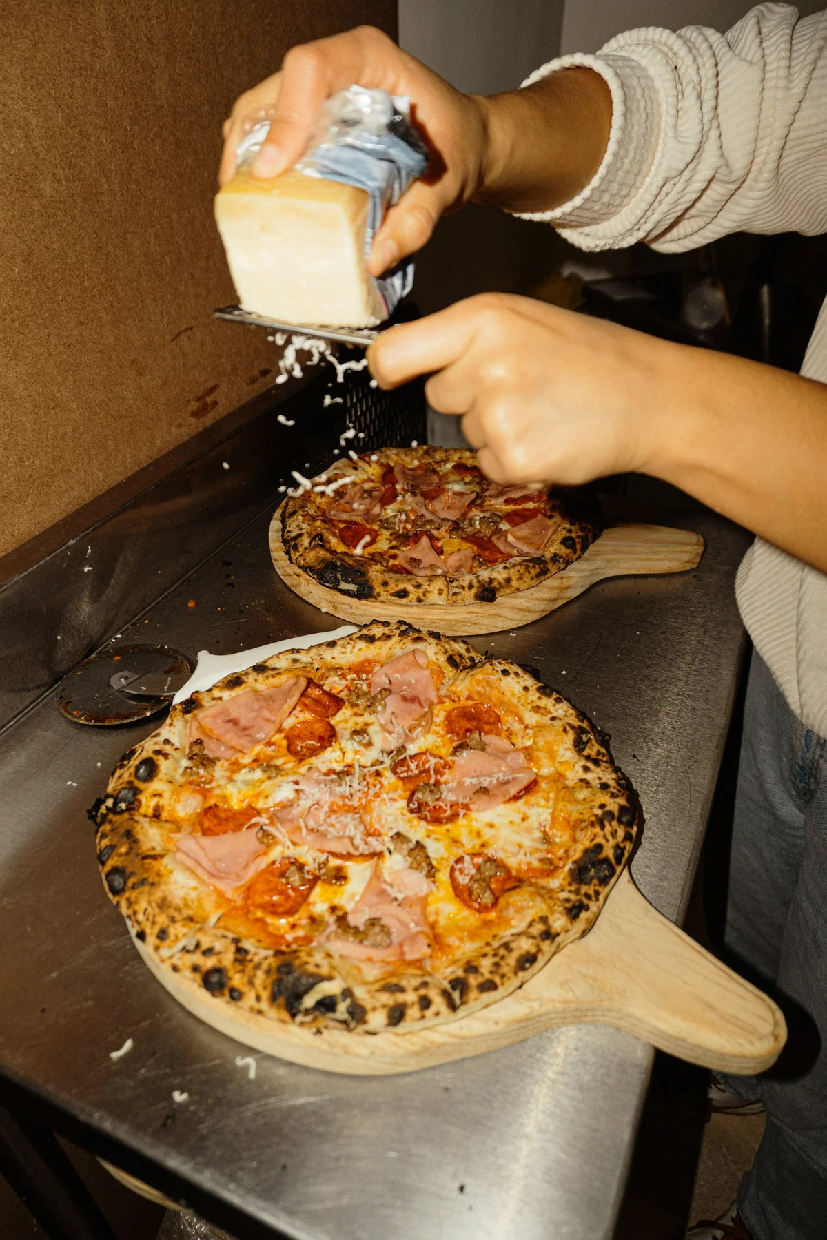 PIZZA IST UNSERE TRADITION.